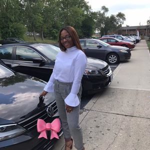 Meet your Posher, Hope